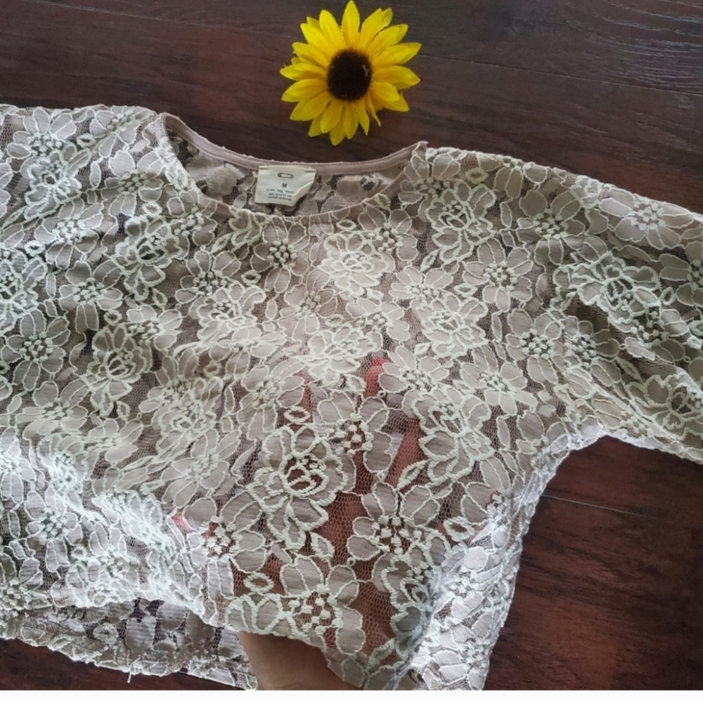PINS and NEEDLES BY ANTHROPOLOGIE LACE CROP TOP 🌟 - Picture 8 of 9